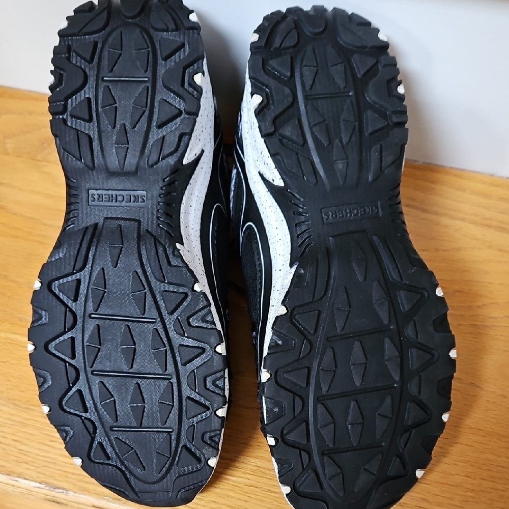 Skechers Womens Black Trail Shoes - Picture 5 of 6